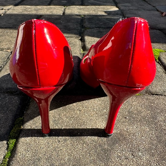 Stuart Weitzman Ruby Red Pointy Toe Patent Pumps - Picture 7 of 7